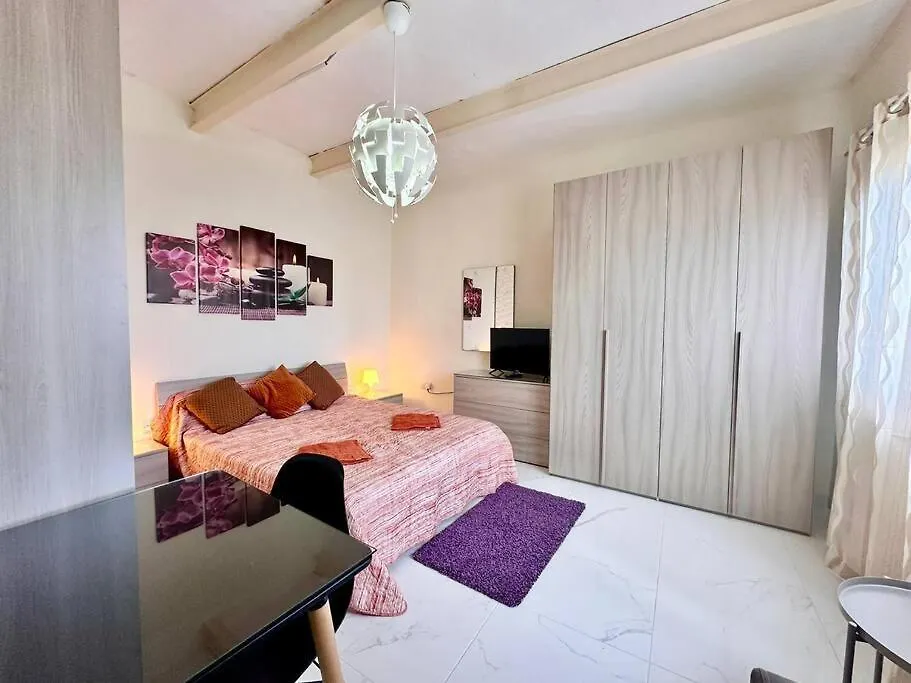 Apartment Charming Townhouse With Rooftop Sliema Malta