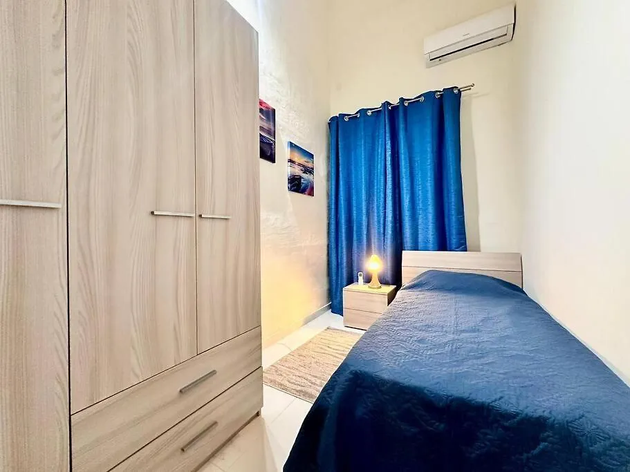 Charming Townhouse With Rooftop Sliema Apartment