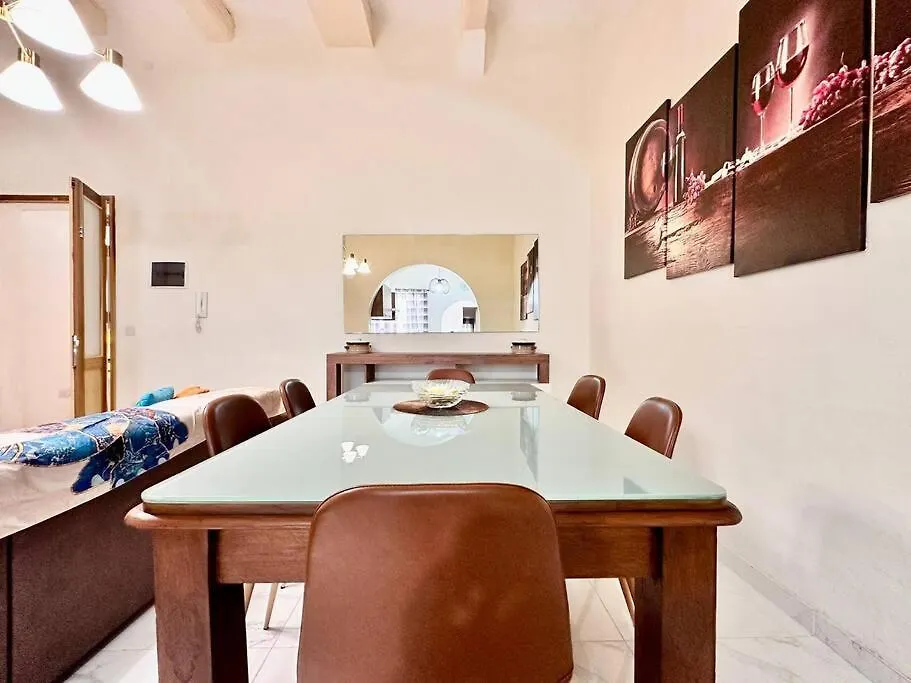 Apartment Charming Townhouse With Rooftop Sliema